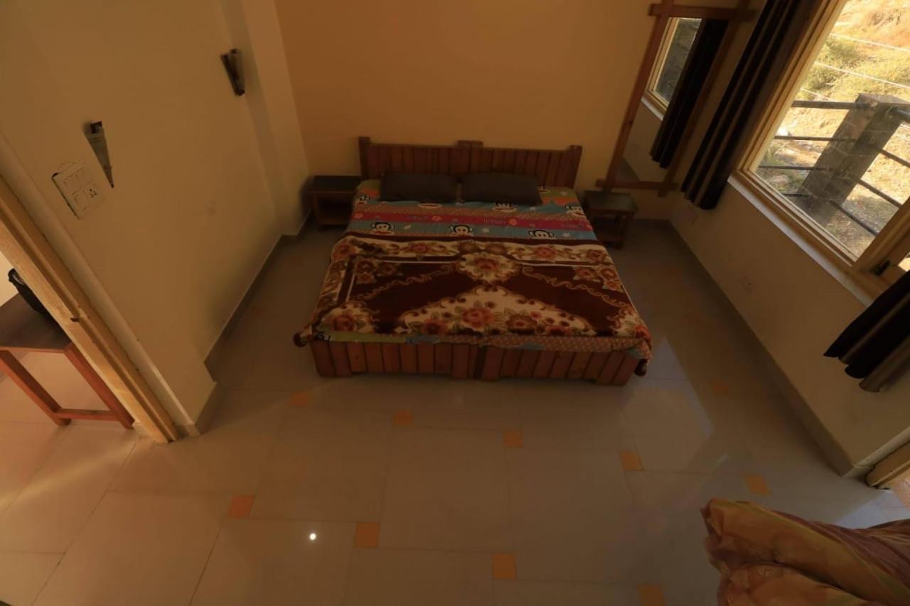 Oasis Guest House Bhagsu D'Shala Dharamshala Esterno foto